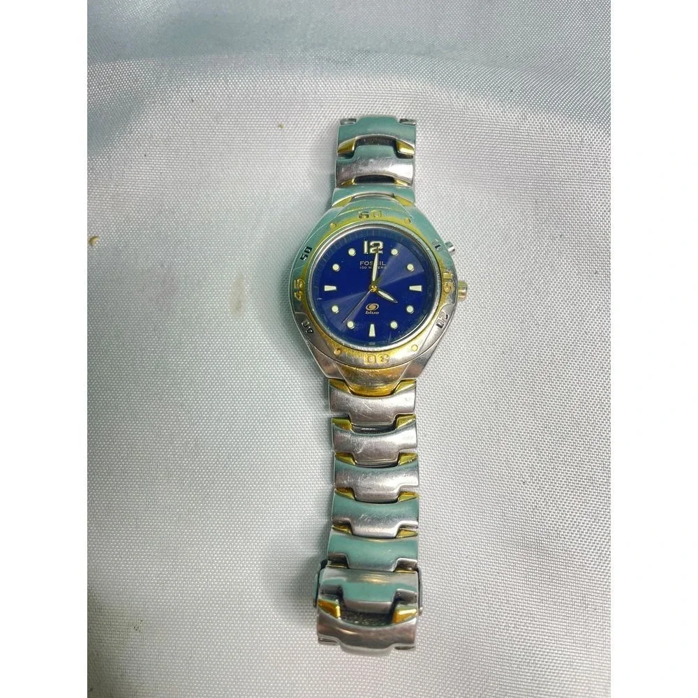 Elegant Two-Tone Stainless Steel Watch‎ with Blue Dial